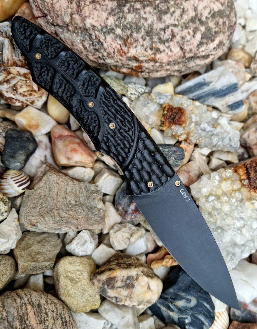 Ein einzigartiges Klappmesser aus der Messenger of Darkness Edition