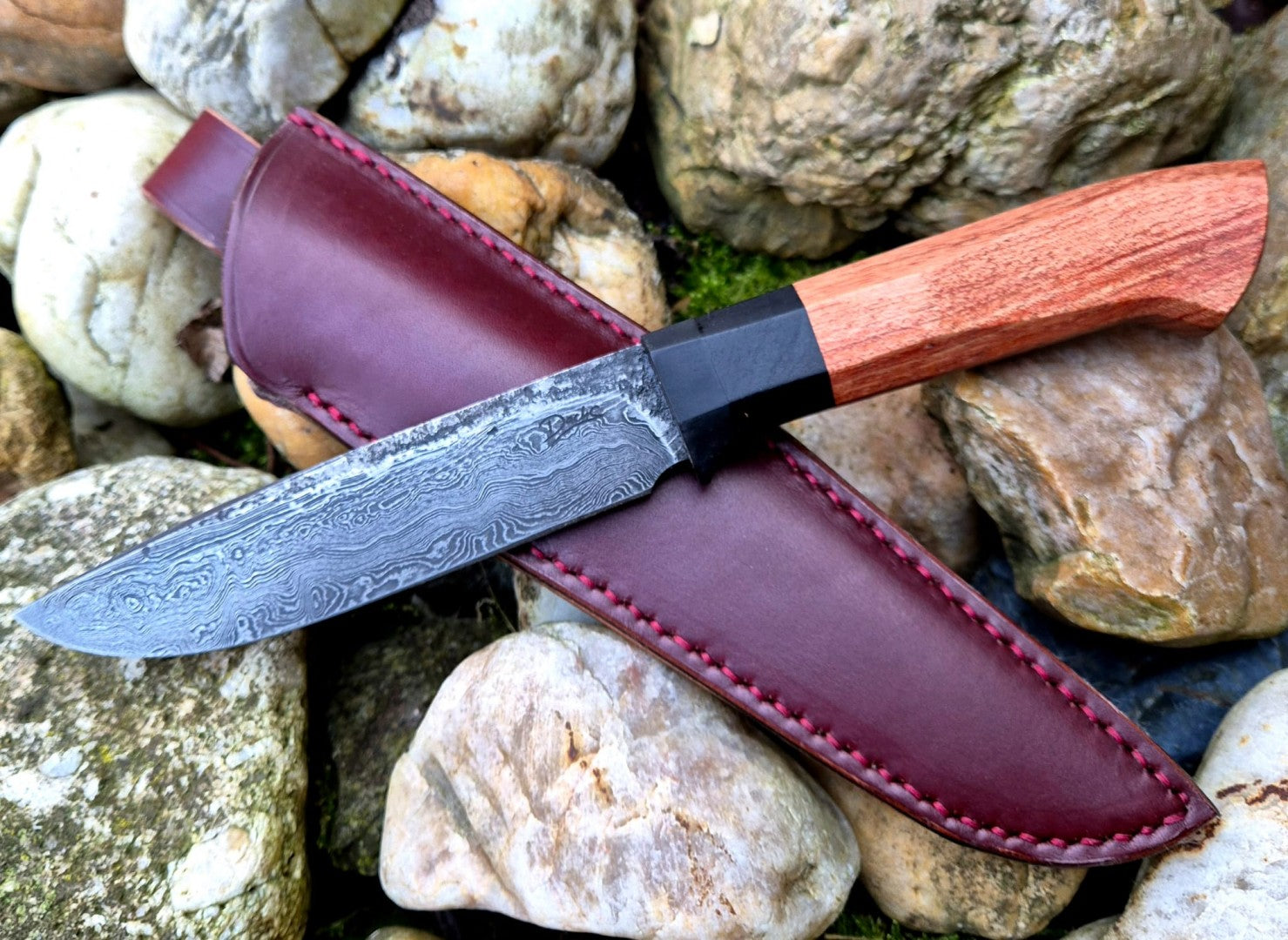 Lovecký damaškový nůž - Rosewood