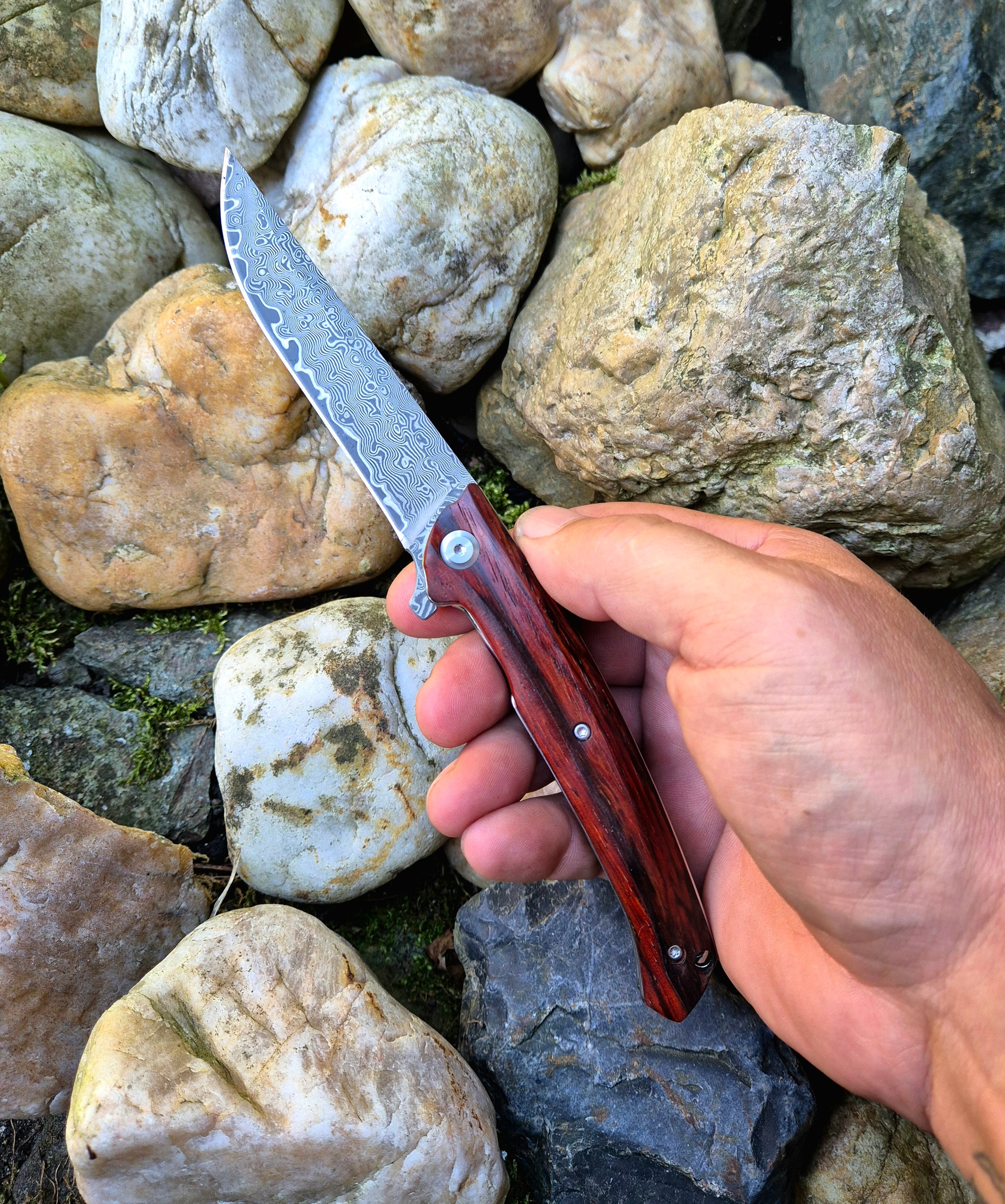 Sandalwood + black clip