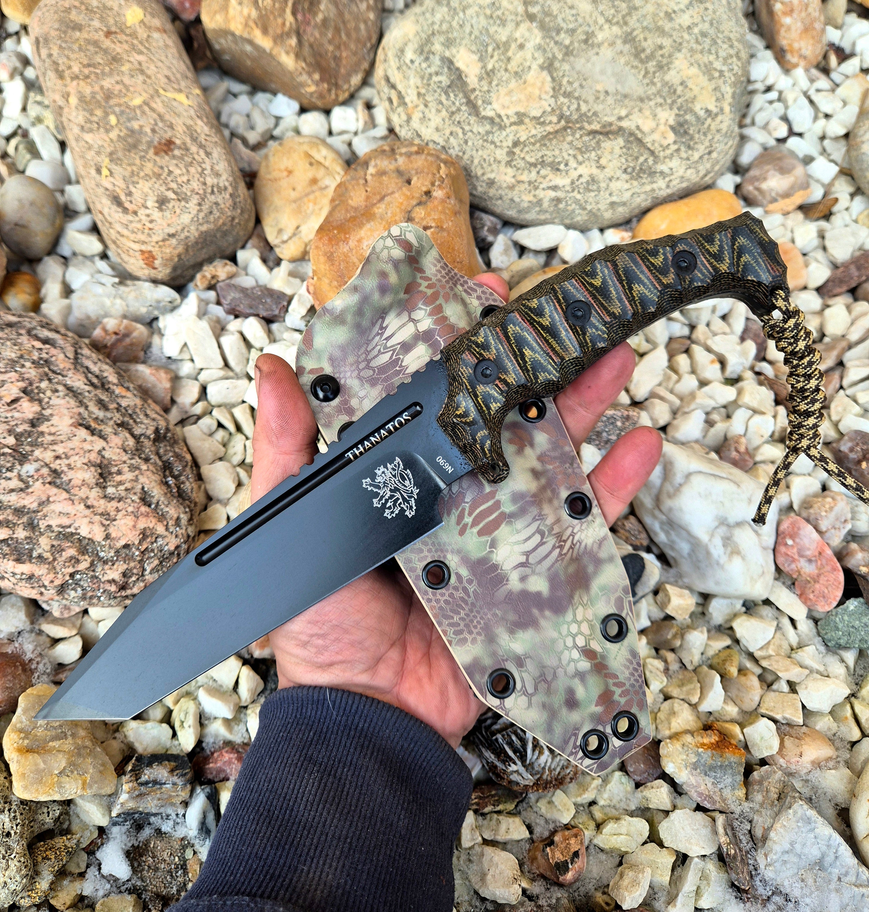 Exklusives Armeemesser - SHARK