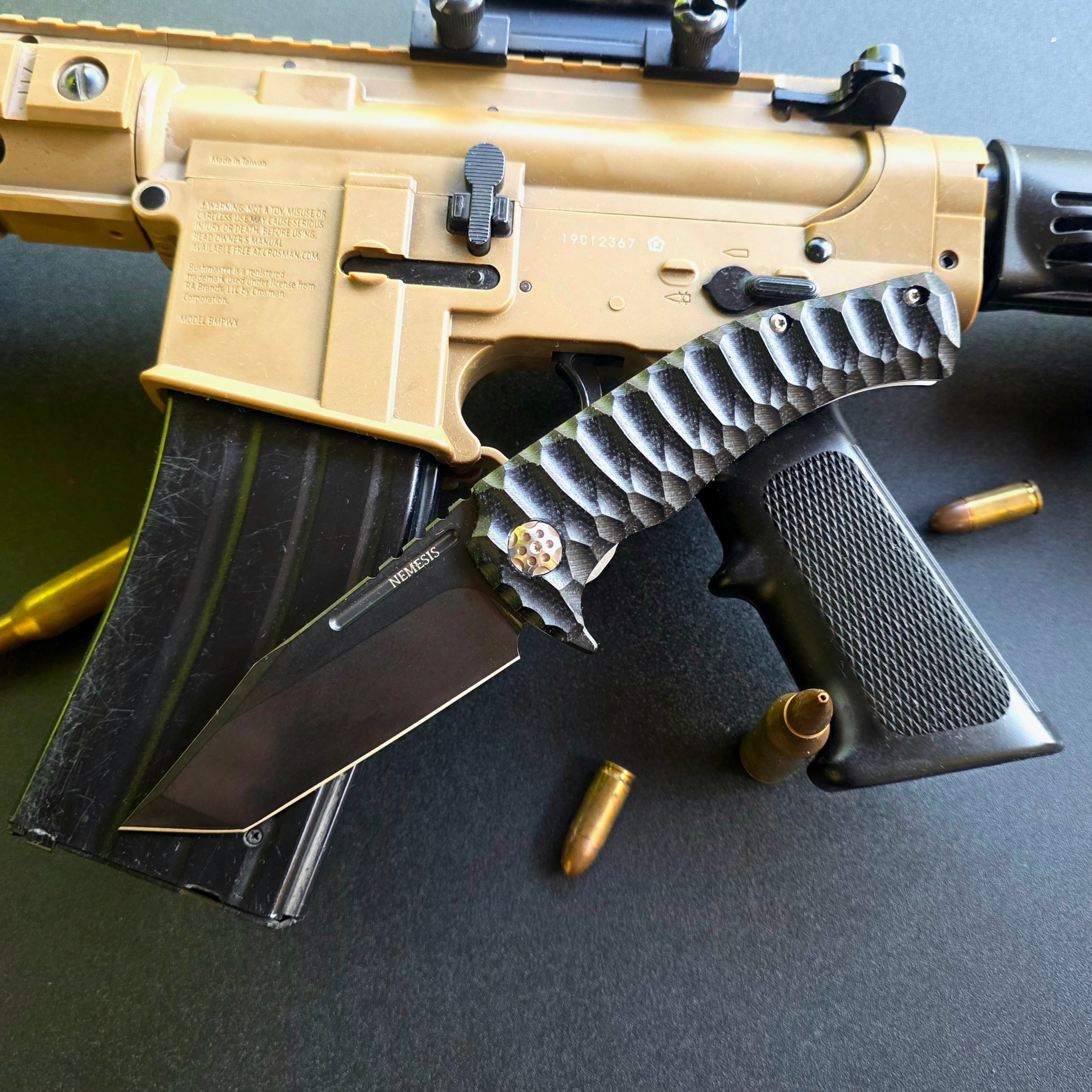 Folding knife NEMESIS - THANATOS Linerlock axial bearings black