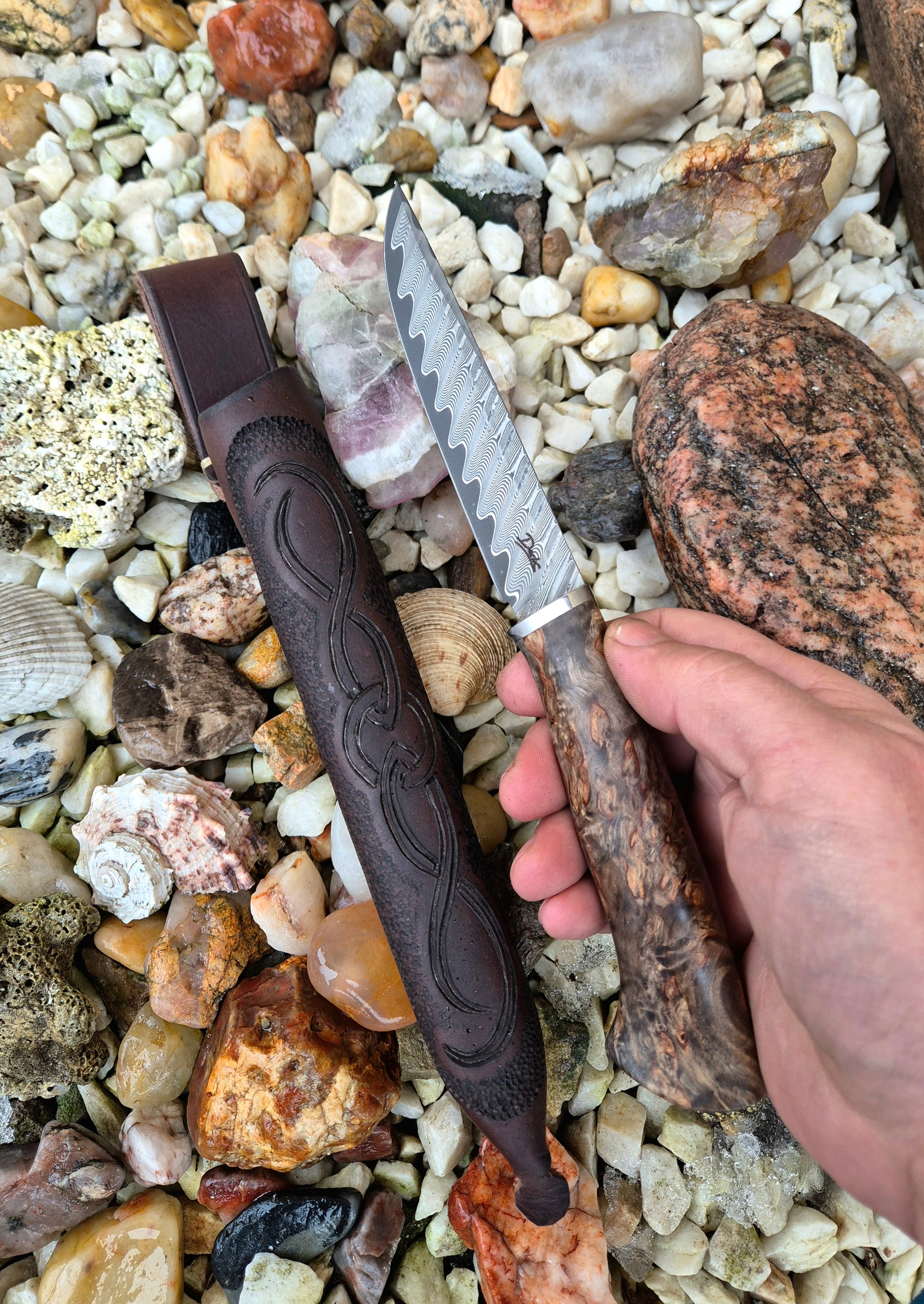 Jagdmesser aus rostfreiem Damaststahl - Kegel 2