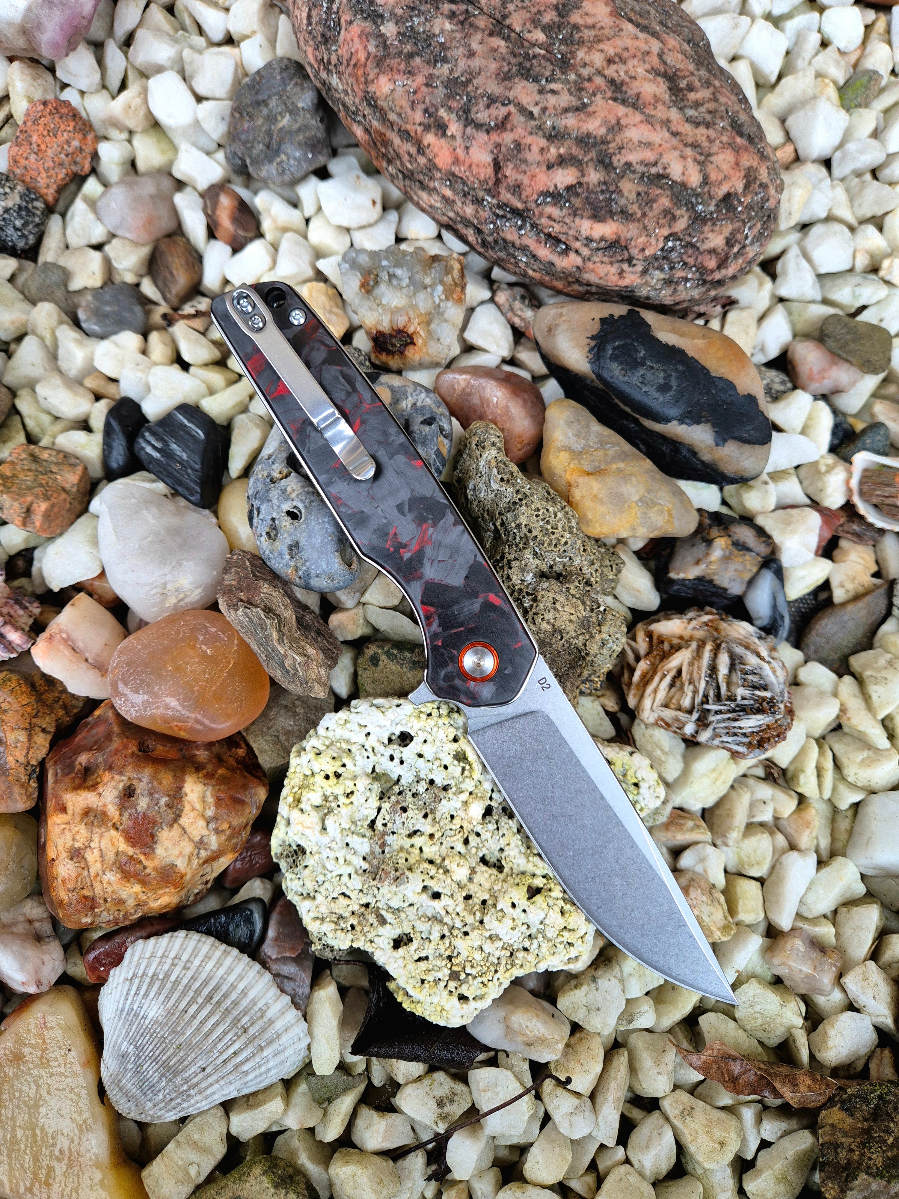 Zavírací nůž red - G10 + uhlíkové vlákno, orange kroužek