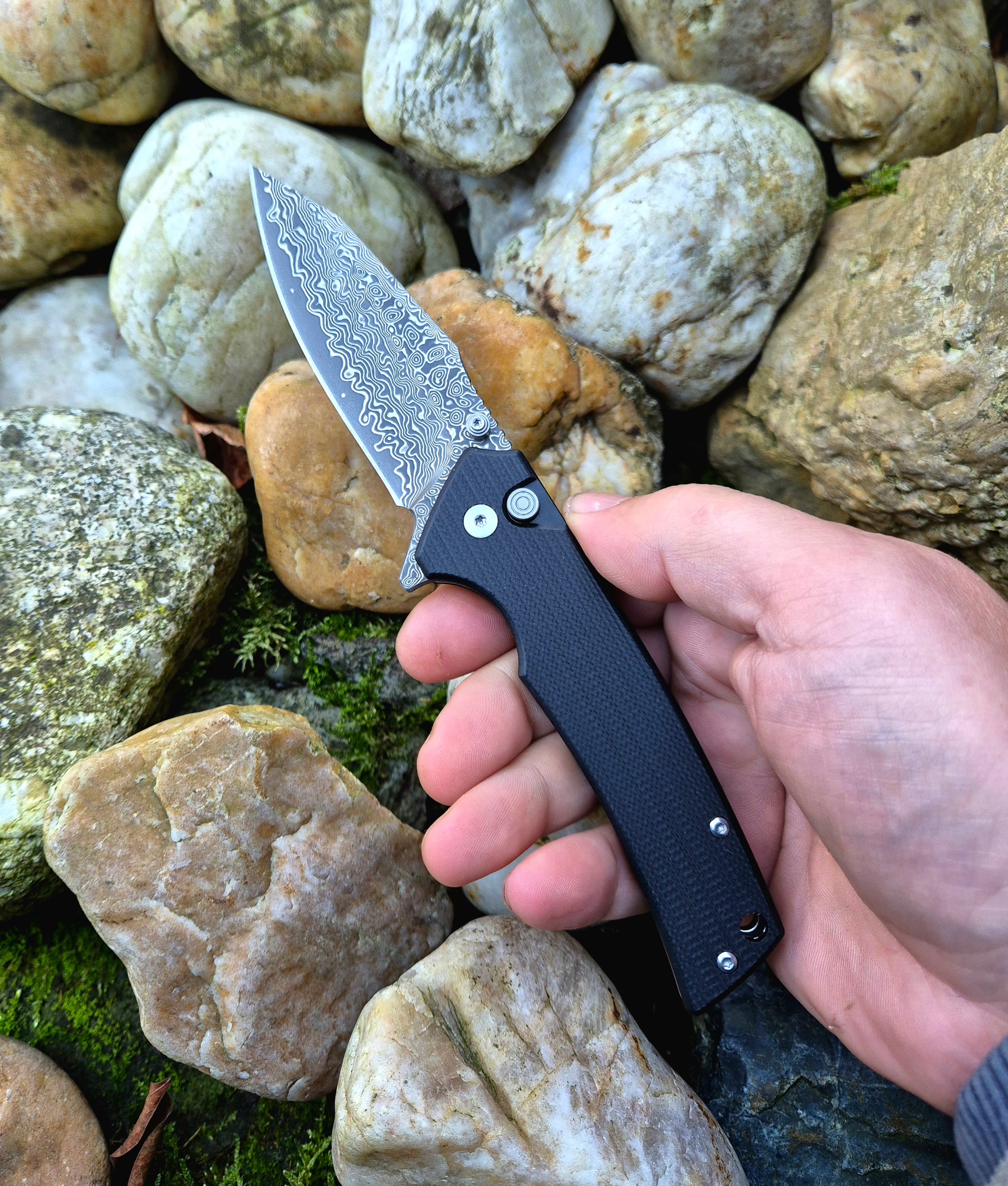 Komerčně vyráběné nože