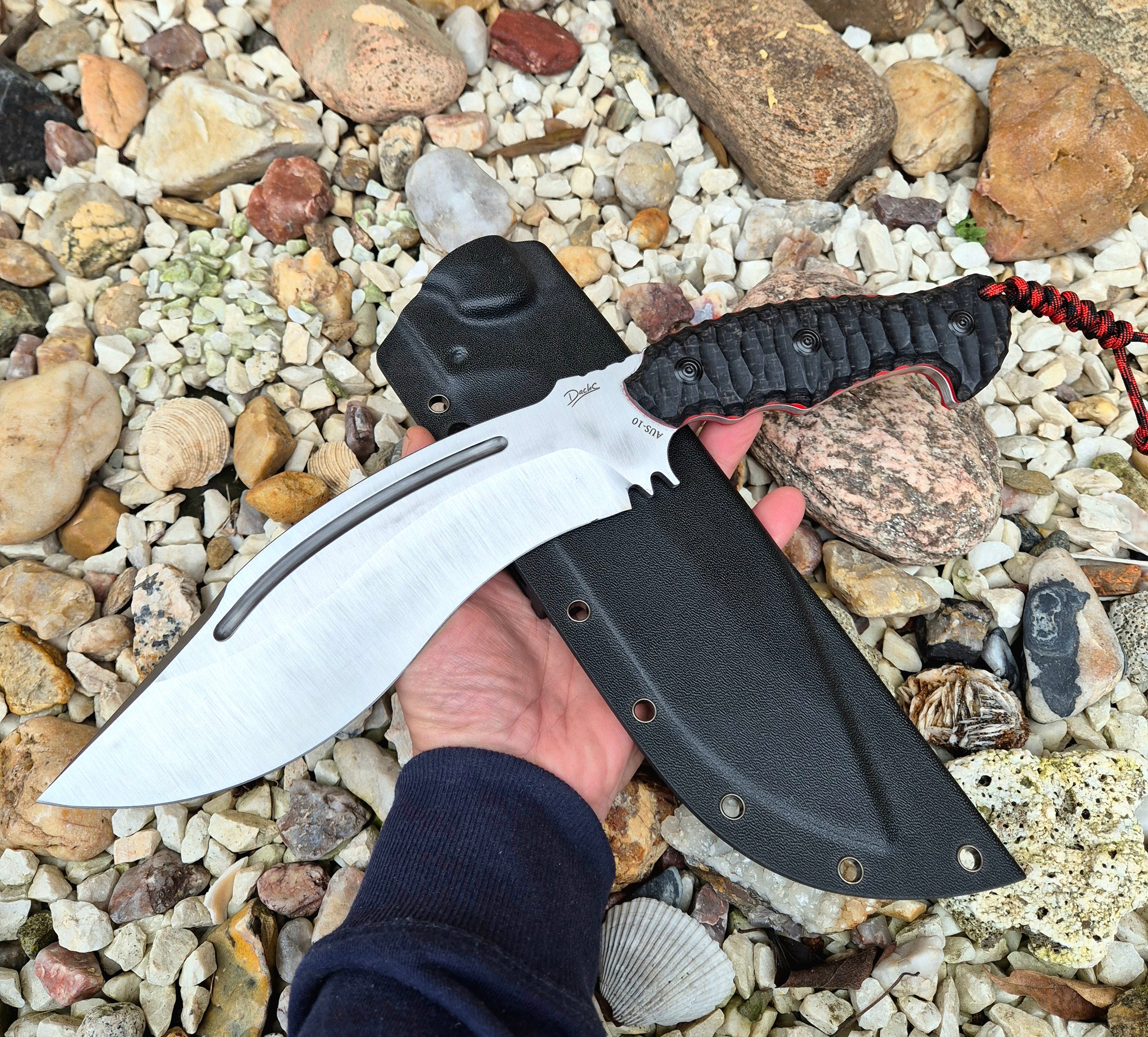 Charon III knife - red lines M390