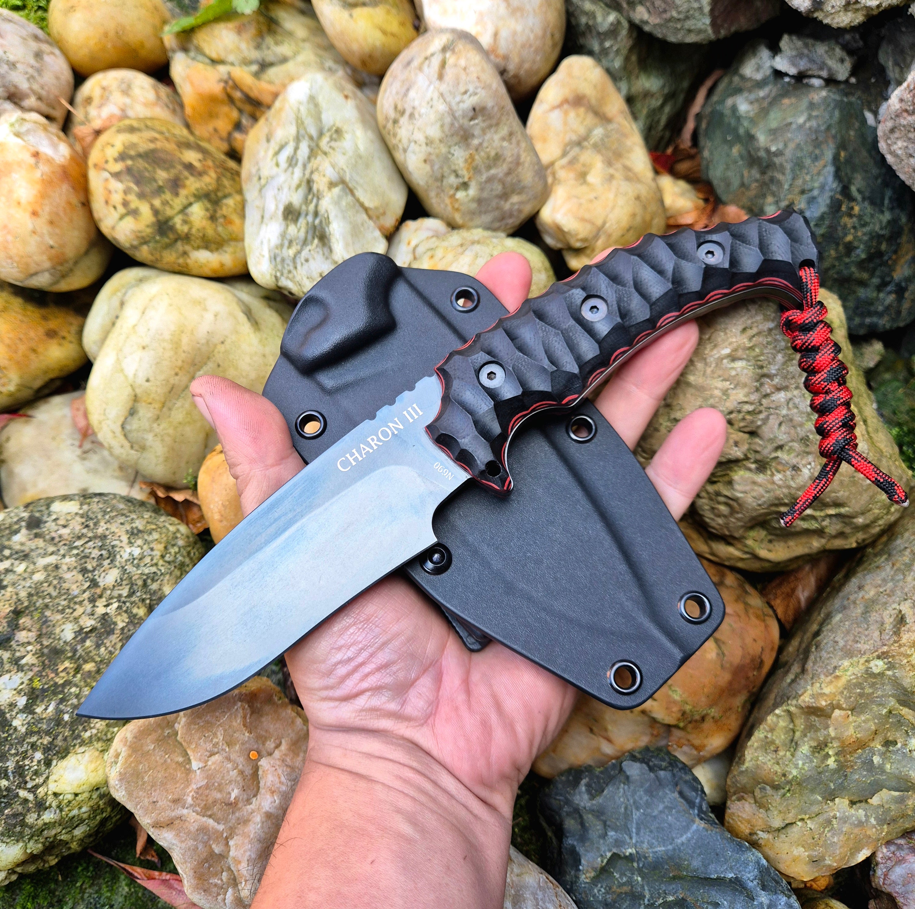 Charon III knife - red lines M390